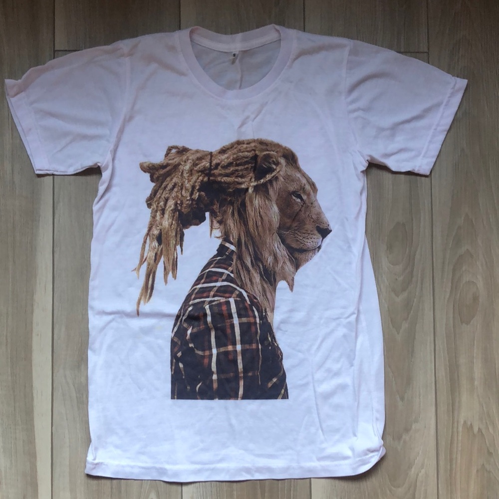 Lion head with dreadlocks Tee